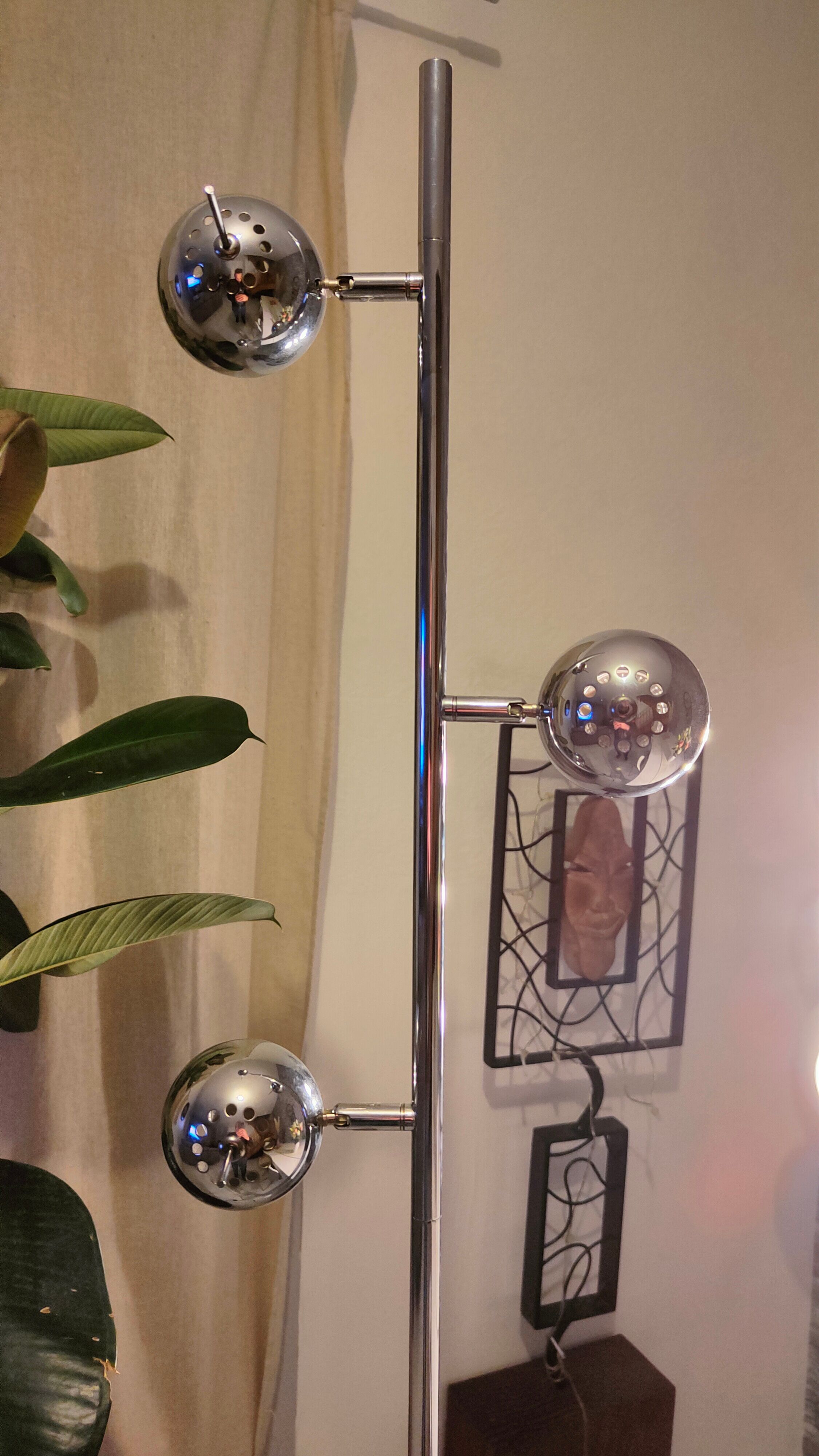 Smooth floor lamp eyes ball 1980