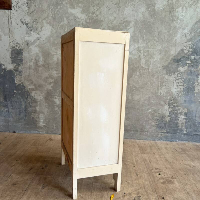 Vintage chiffonier