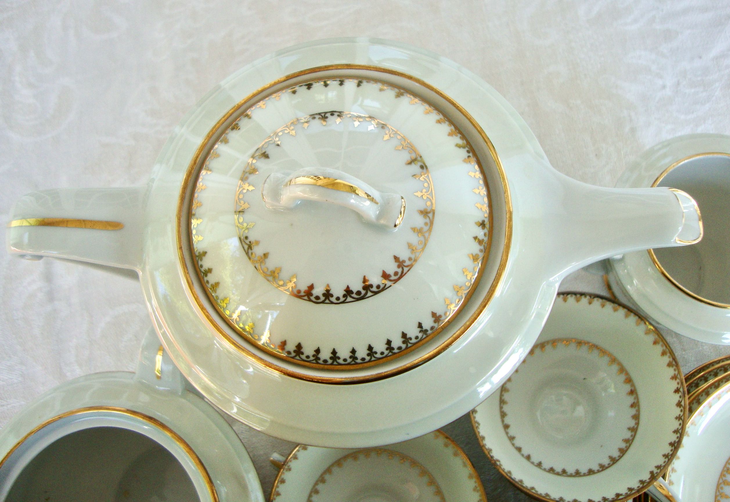Coffee or porcelain tea service