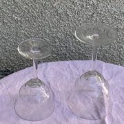 4 verres à vin art déco, motif floral ciselé, verre et cristal