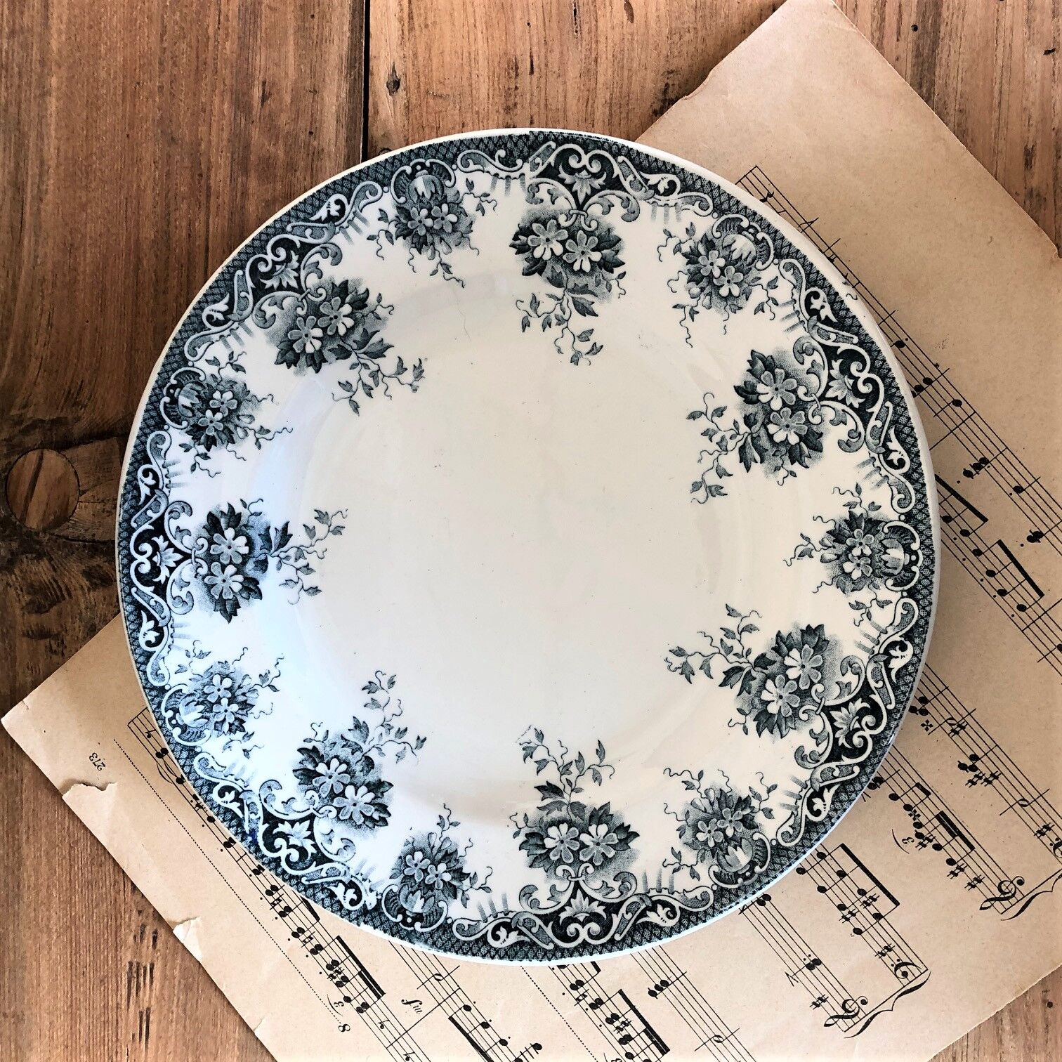 Old plate - white and blue floral decoration
