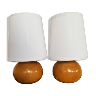 Duo of wooden ball lamps