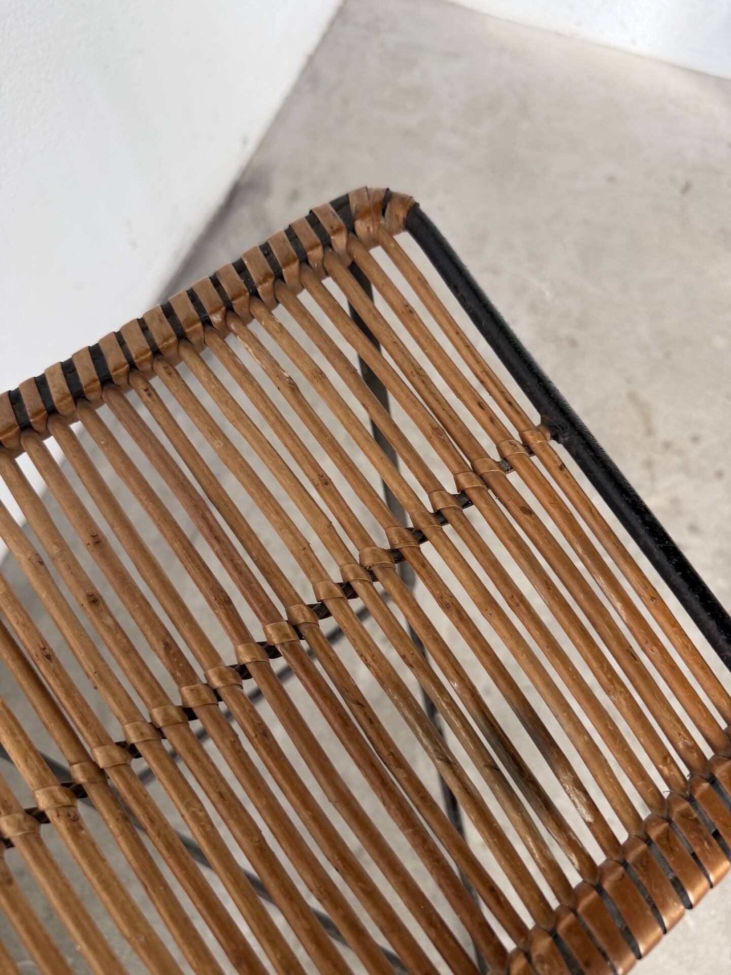 Wicker and metal stool Dennis Lennon 1950