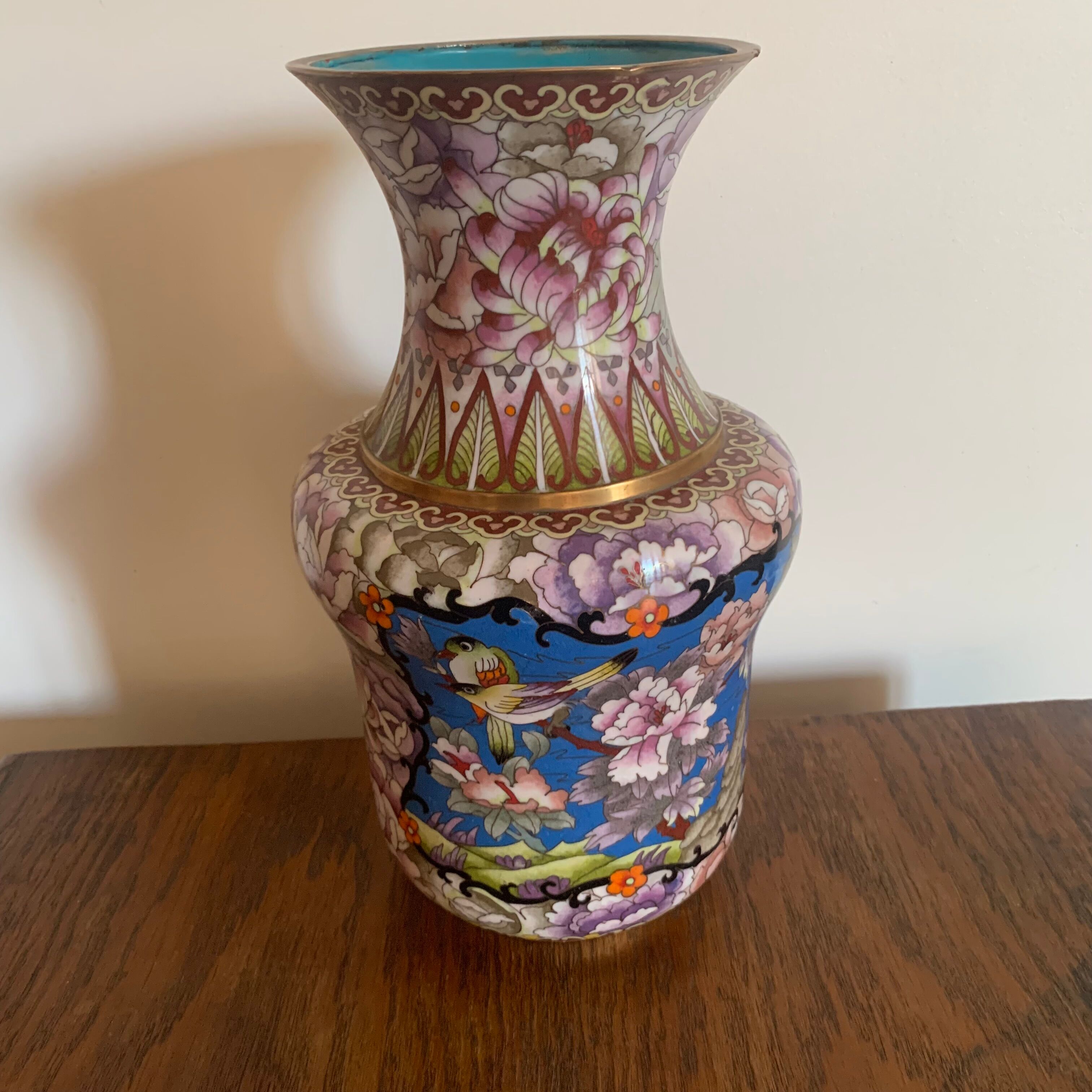 Vase chinois à décor de pivoines et oiseaux – XXe siècle