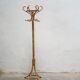 Porte-manteau vintage en rotin