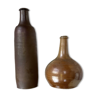 Set of 2 stoneware bottles