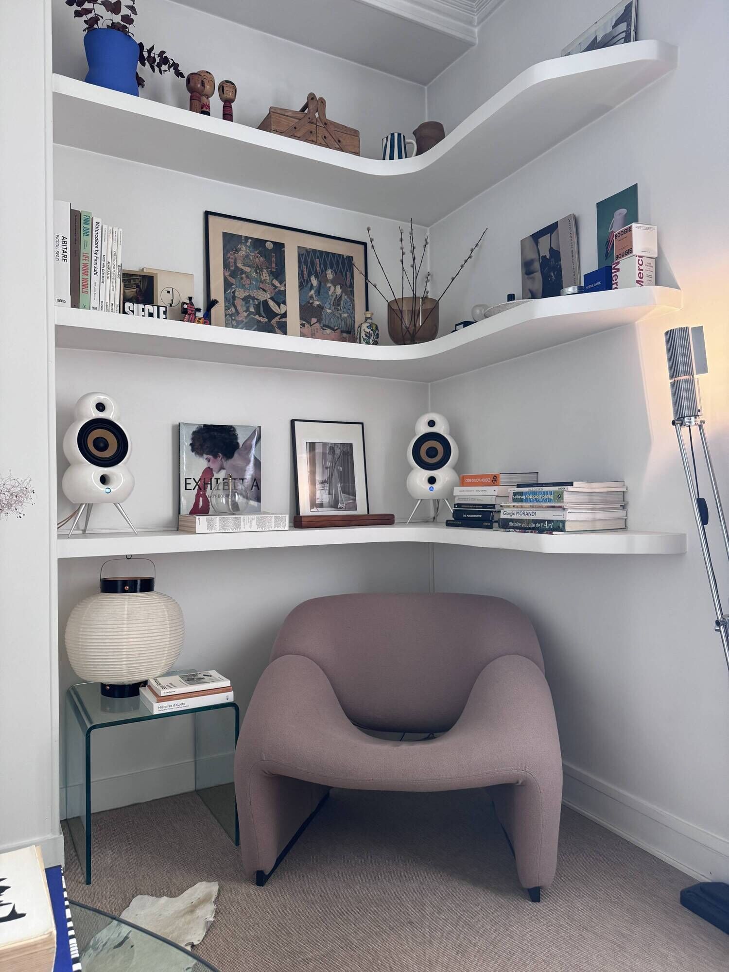Groovy armchair Paulin