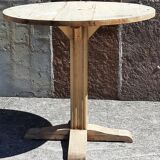 Side table or Art Deco pedestal table.