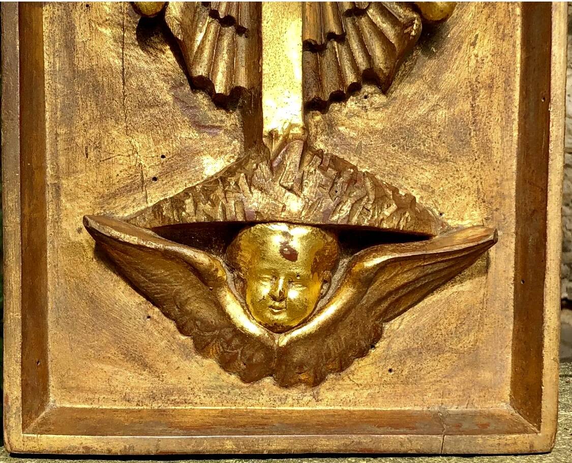 Panneau d’église en bois doré sculpté XIX