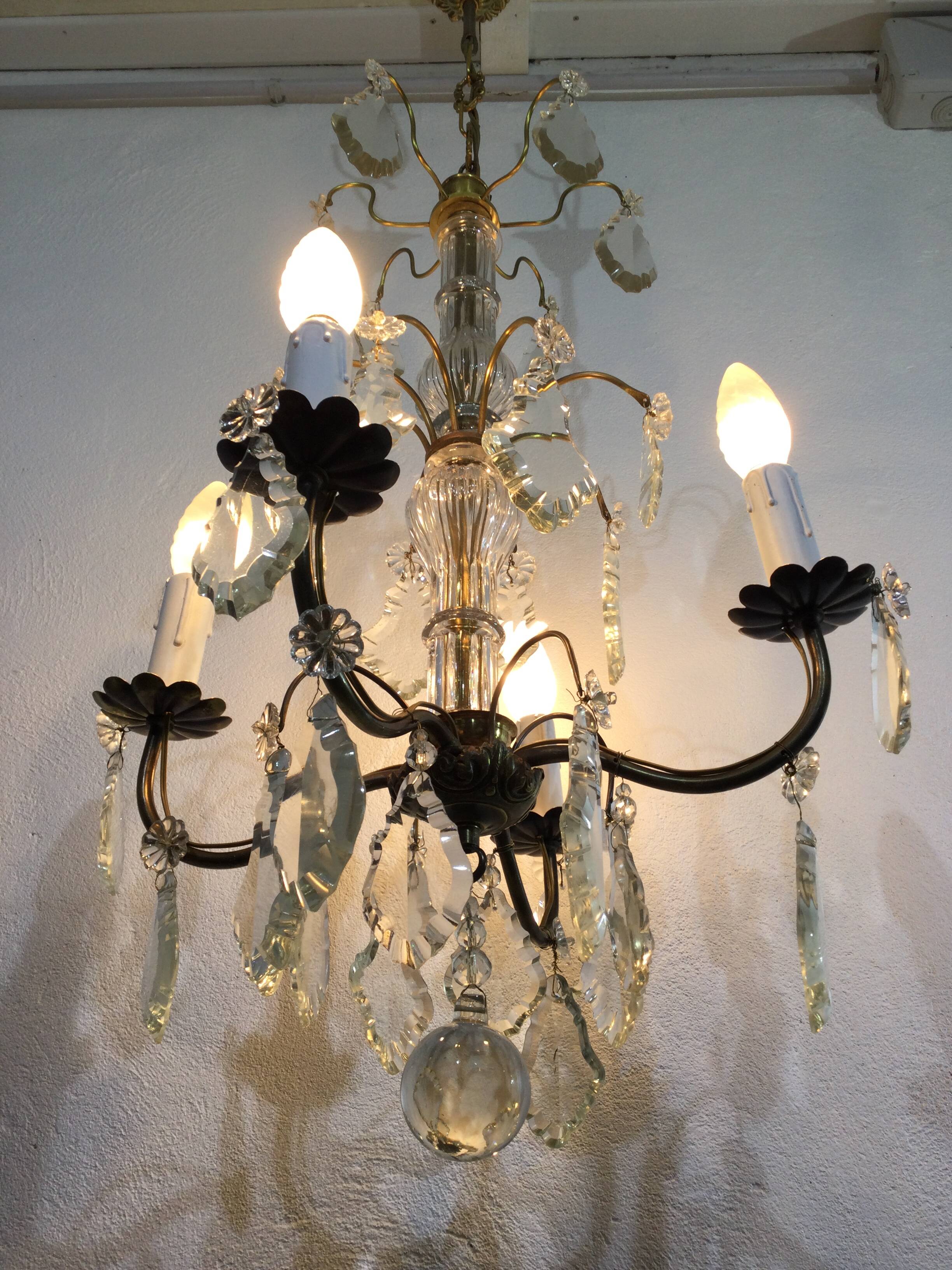 Chandelier 4 lights bronze and tassels