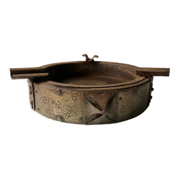 Wrought iron and wood ashtray, Brutalist style, 23rd century