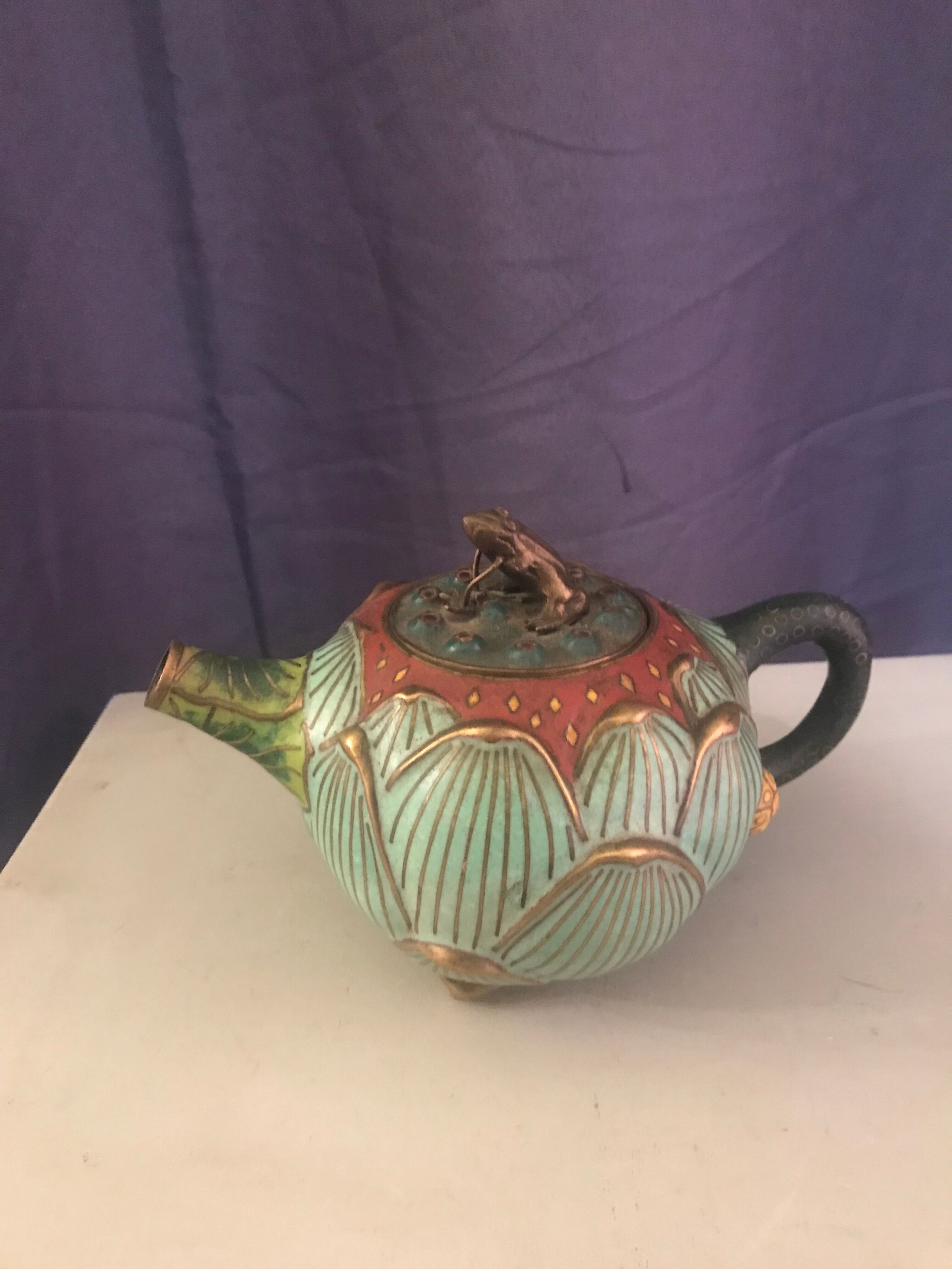 Cloisonnée tea in the shape of lotus flower