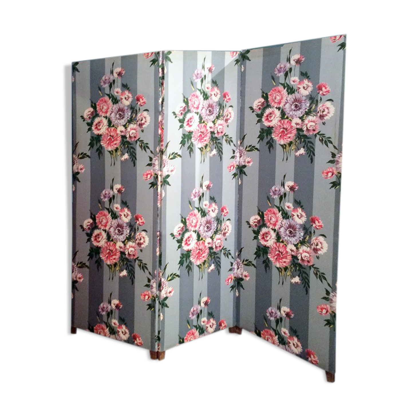 Old screen flowered in 3 parts