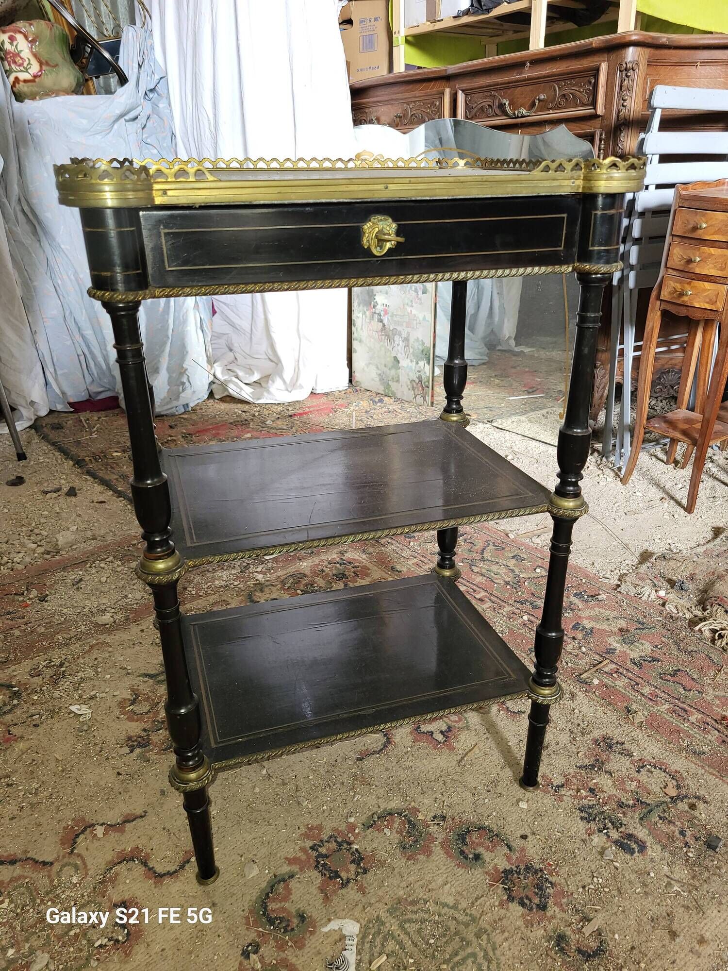 Napoleon III serving table