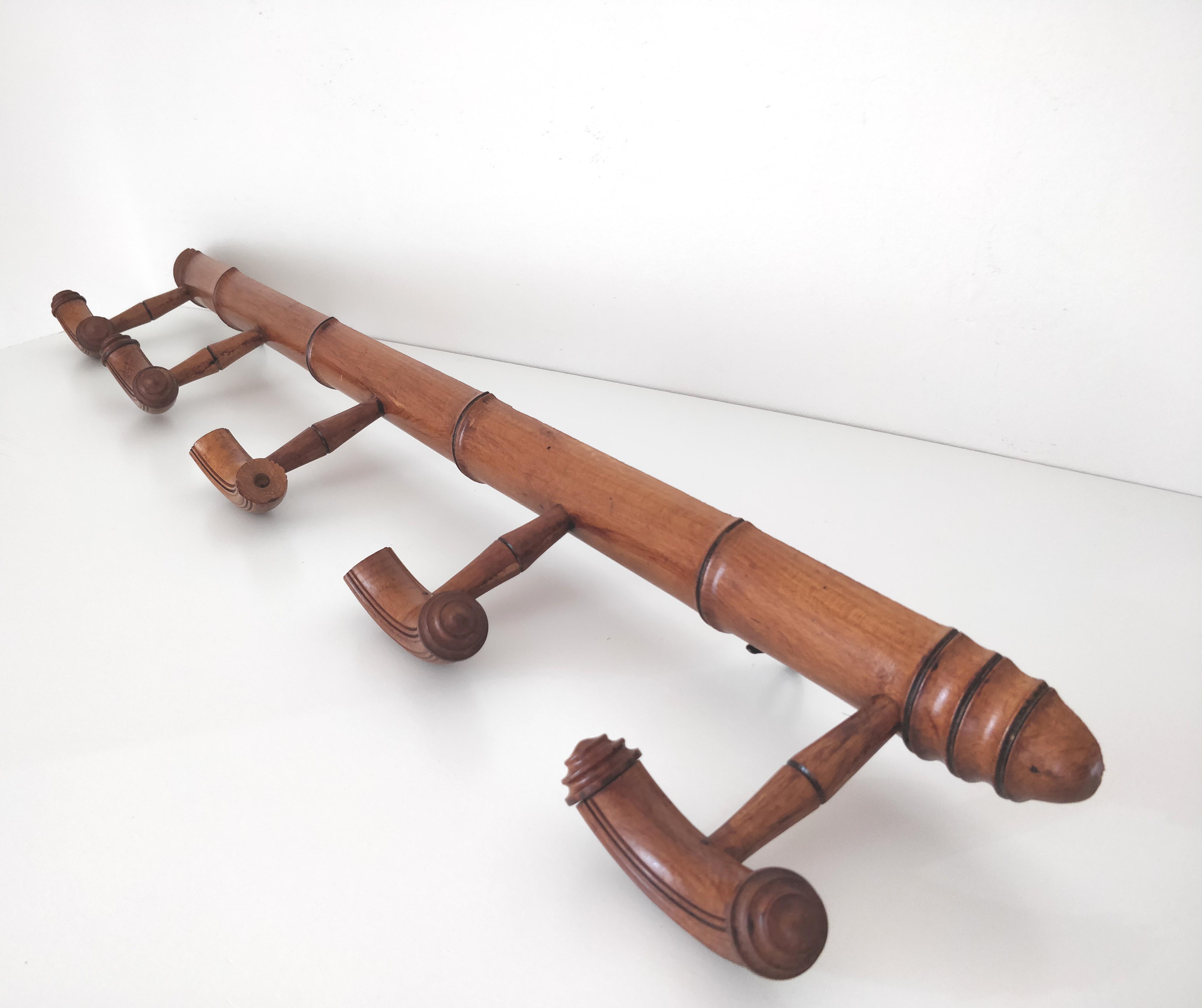 Bamboo-style wooden patère