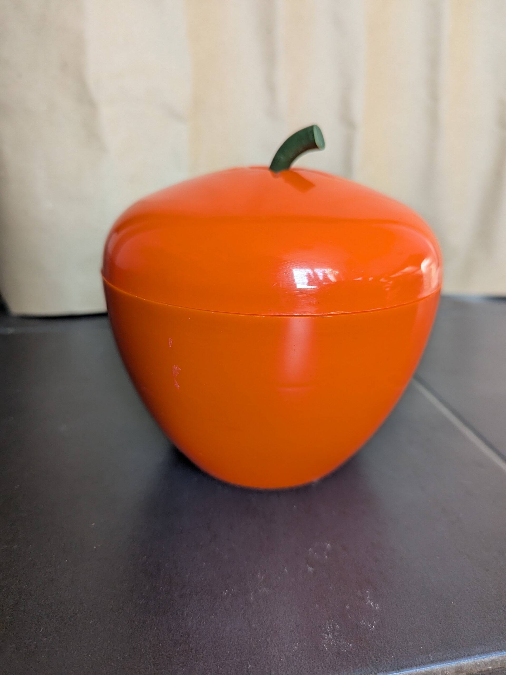 Plastic apple orange ice bucket