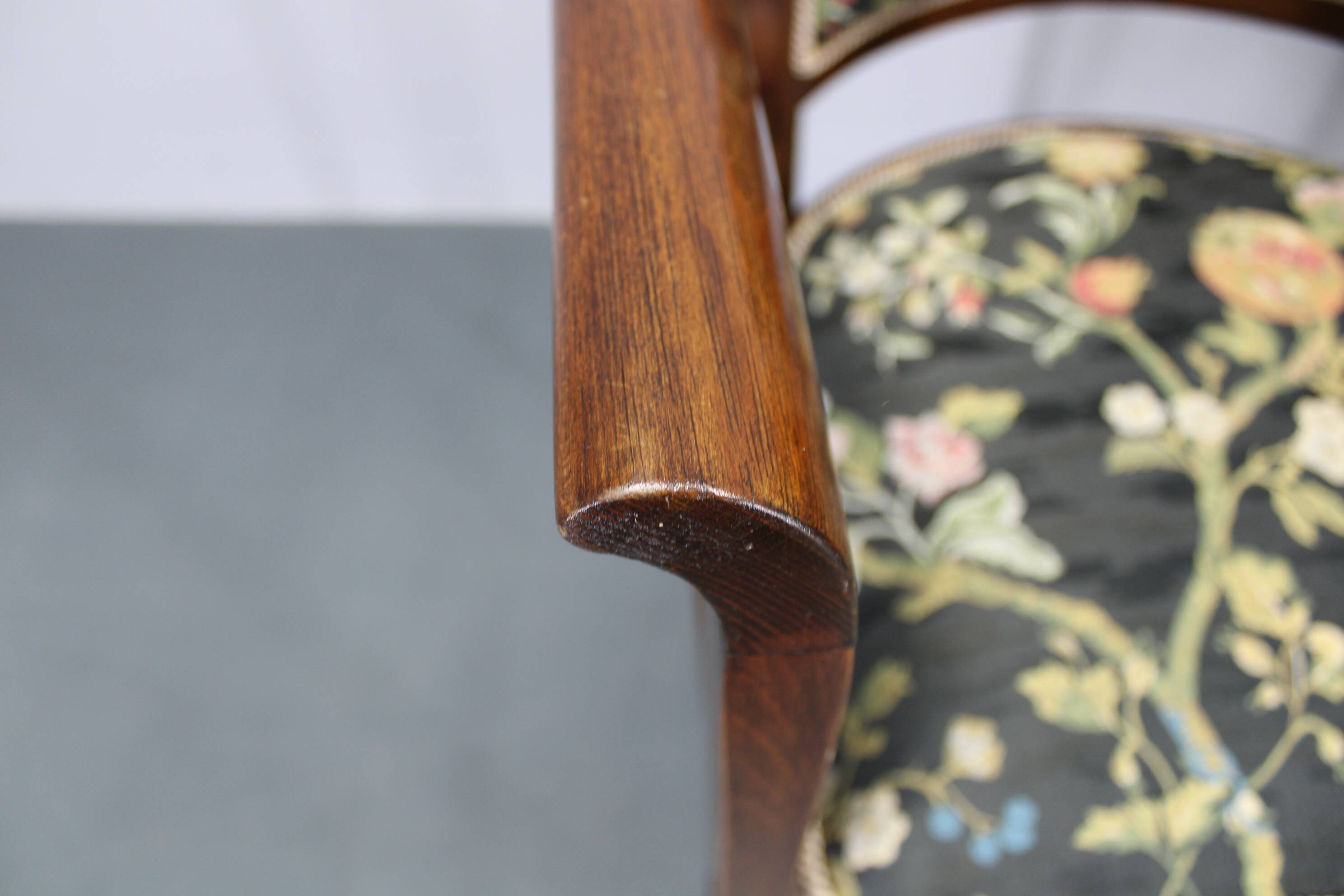 1930s pair of restored Thonet armchairs, Czechoslovakia