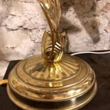 Golden foliage table lamp