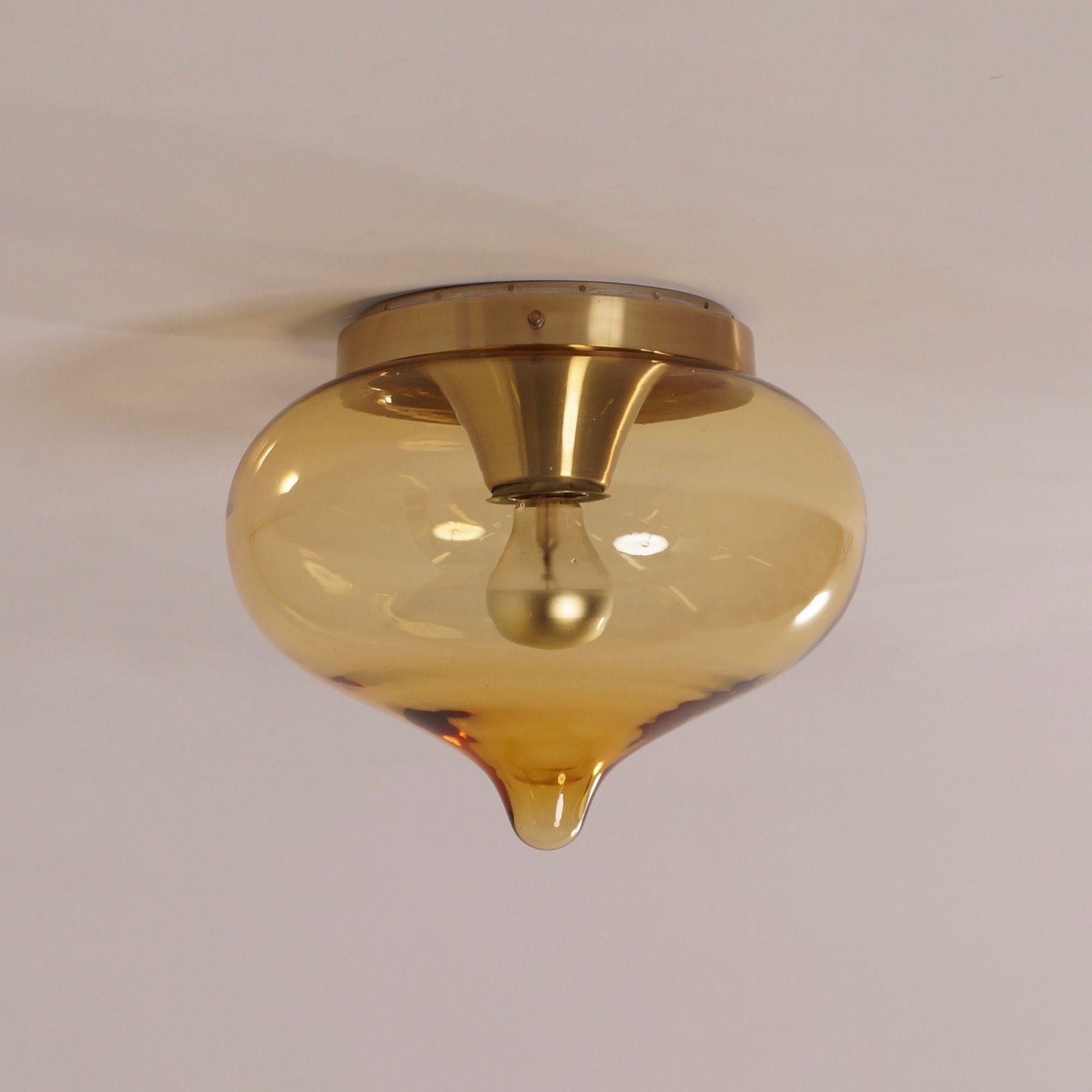 Plafonnier vintage goutte en verre jaune par Dijkstra 1970s