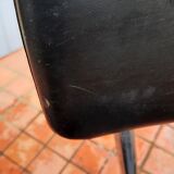 Formica kitchen table and 4 Skaï chairs