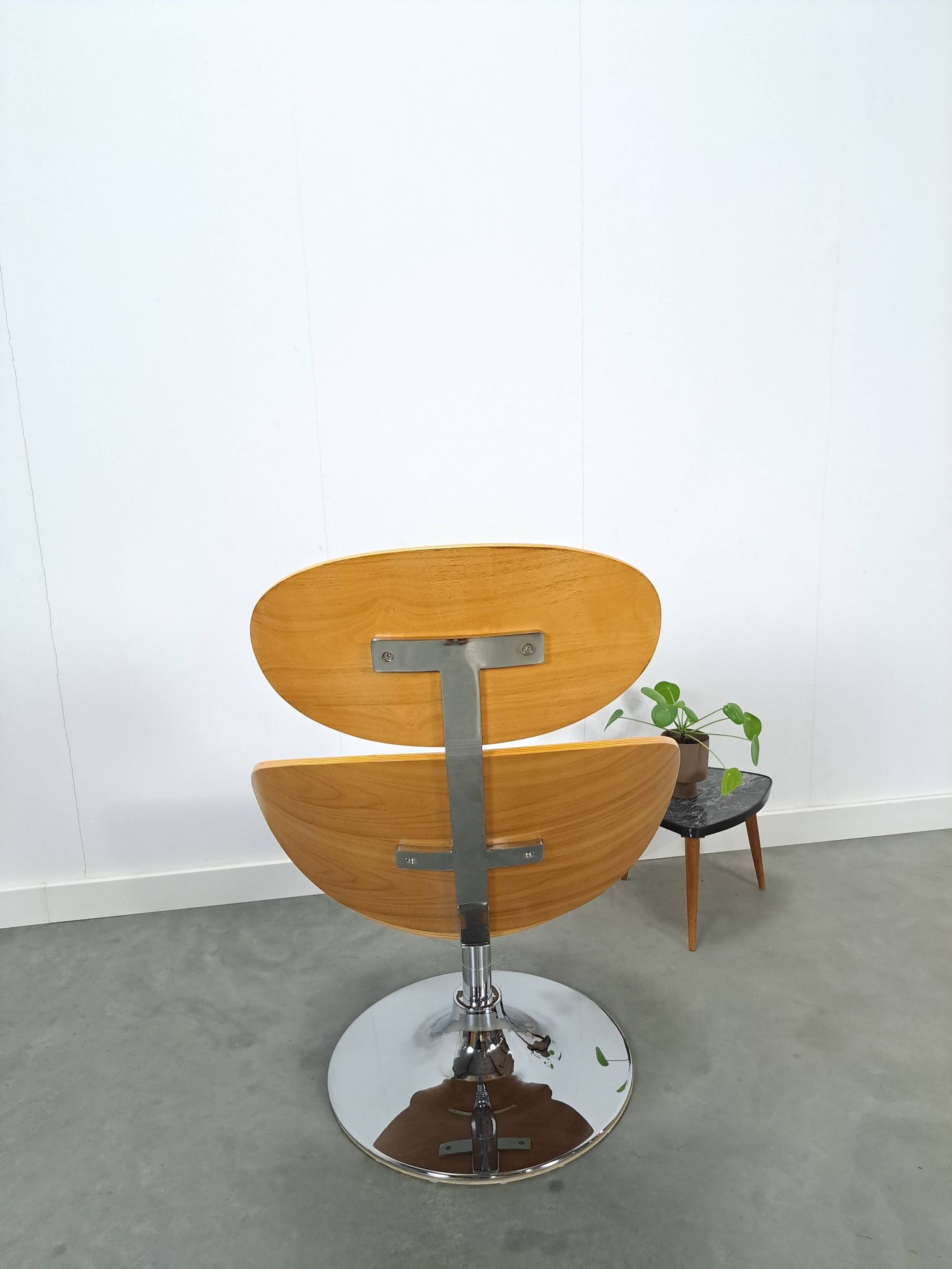 Dan-Form Curve loungestoel, draaifauteuil Denemarken