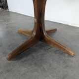 Round teak table with extension