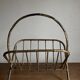 Porte revues 1960 en fer battu doré faux bambou travail italien