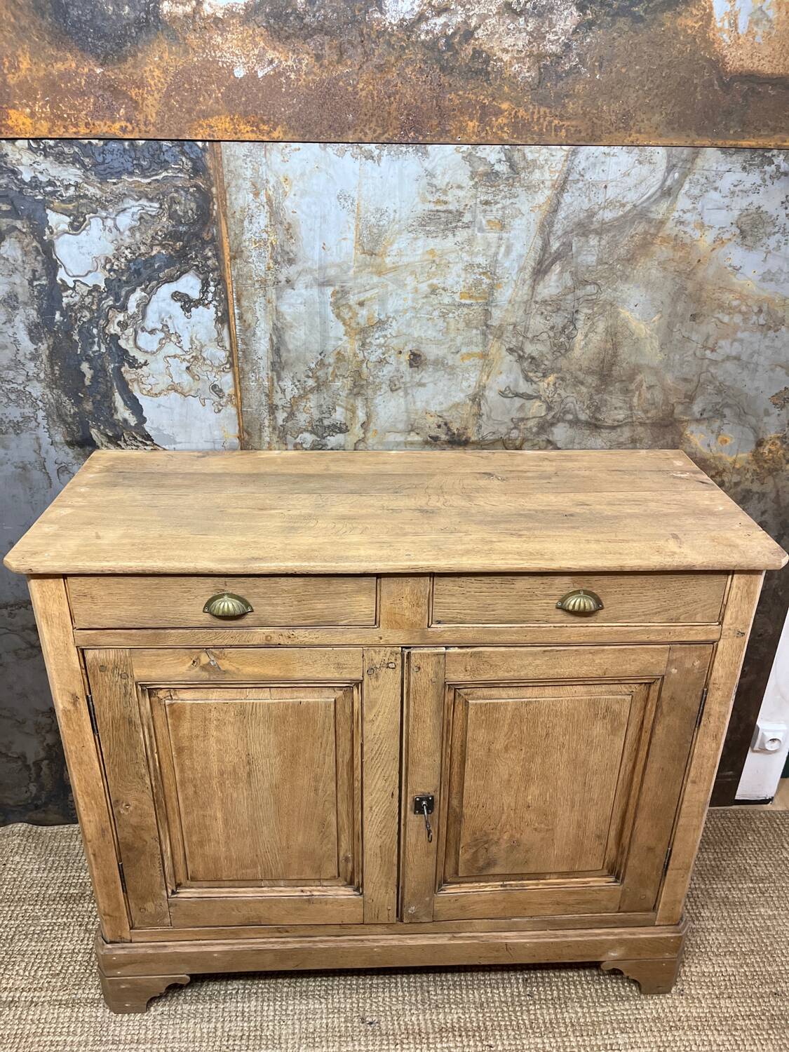 Parisian buffet in raw wood