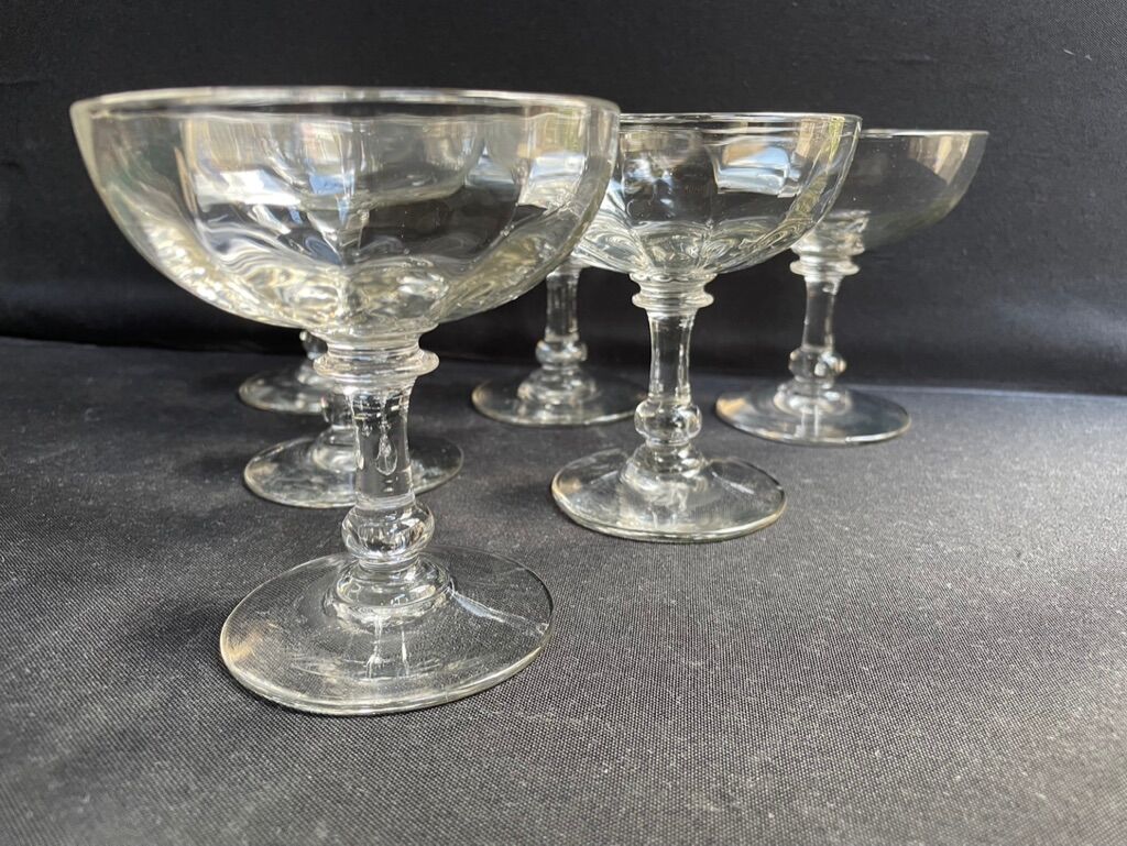 6 Champagne glasses in glass with Venetian ribs - XIXth