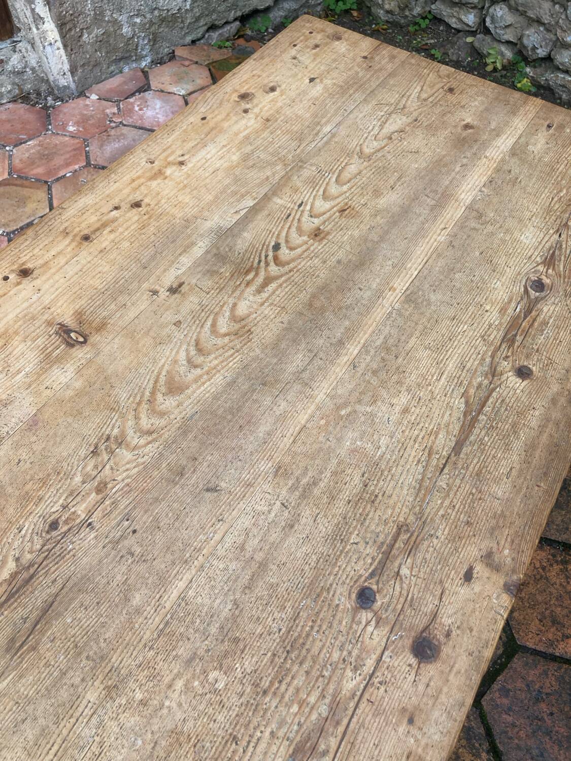 Vintage farmhouse coffee table