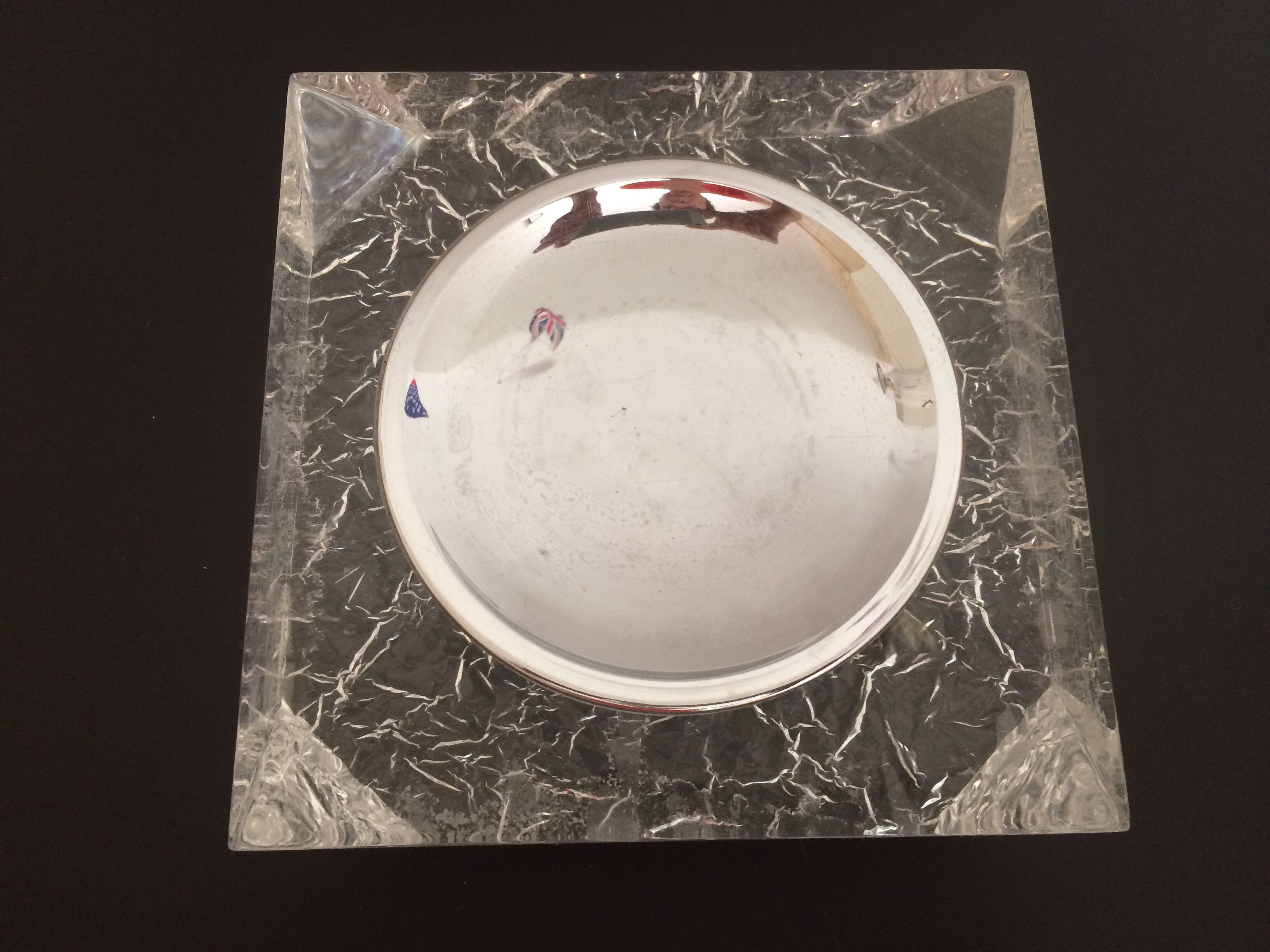Ashtray in the 1970s altuglas