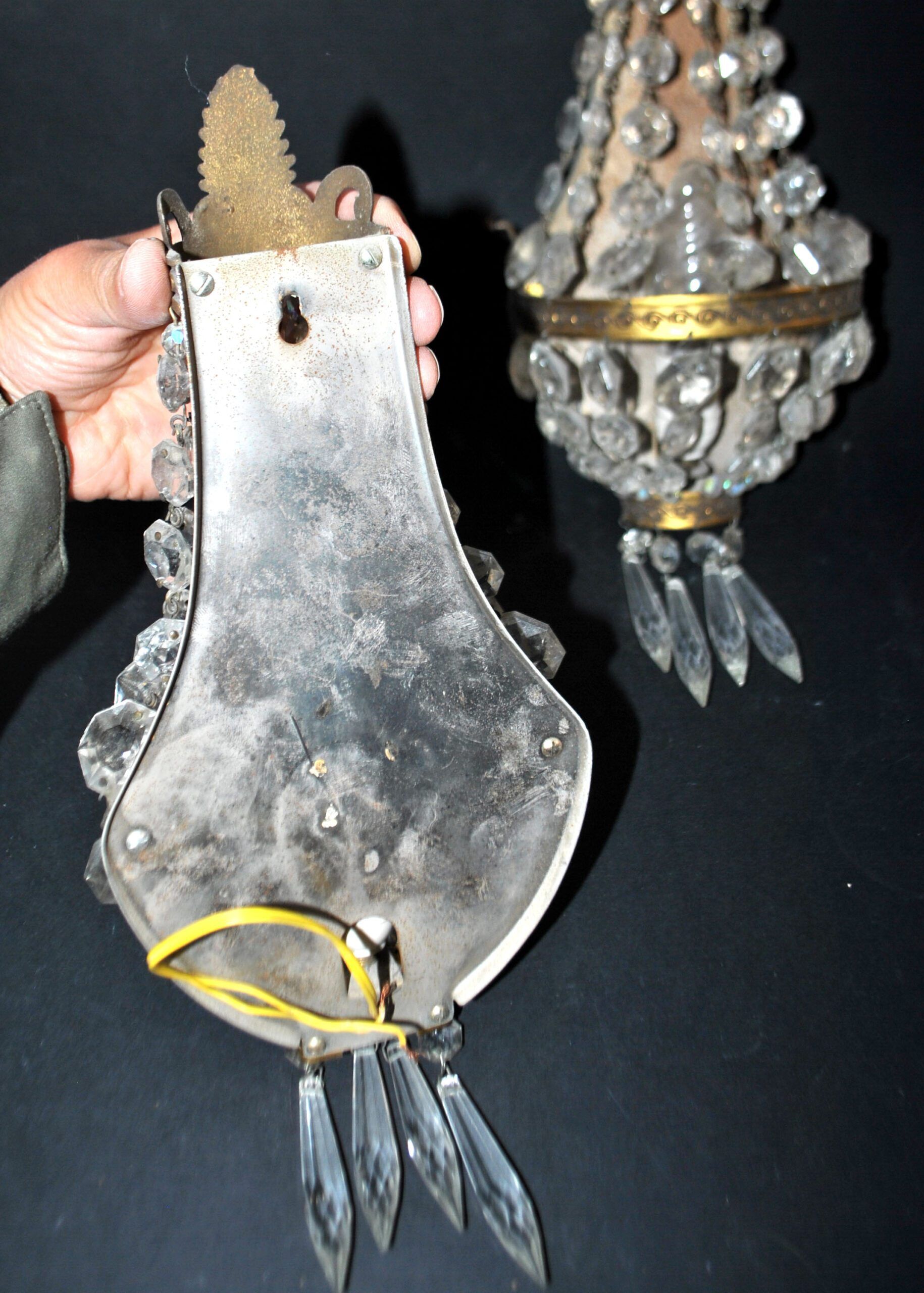 Pair of vintage lamps: wall lights with gold trim and cut crystal.
