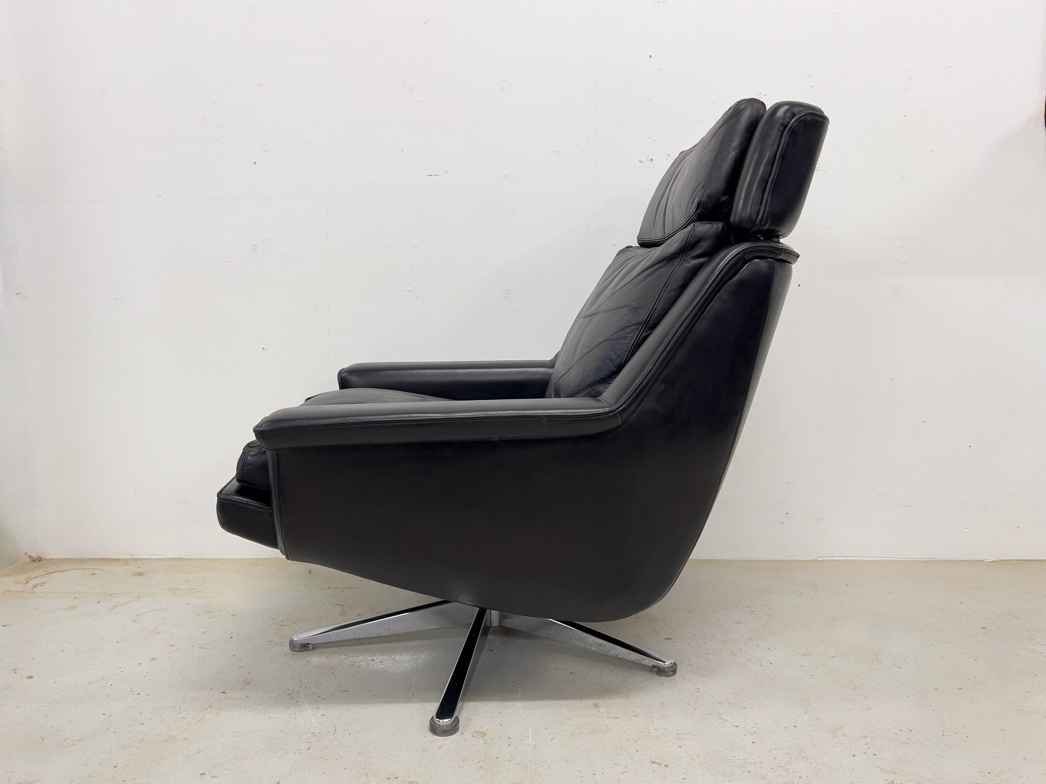 Danish Swivel Armchair Model 802 by Werner Langenfeld for Esa, 1970s
