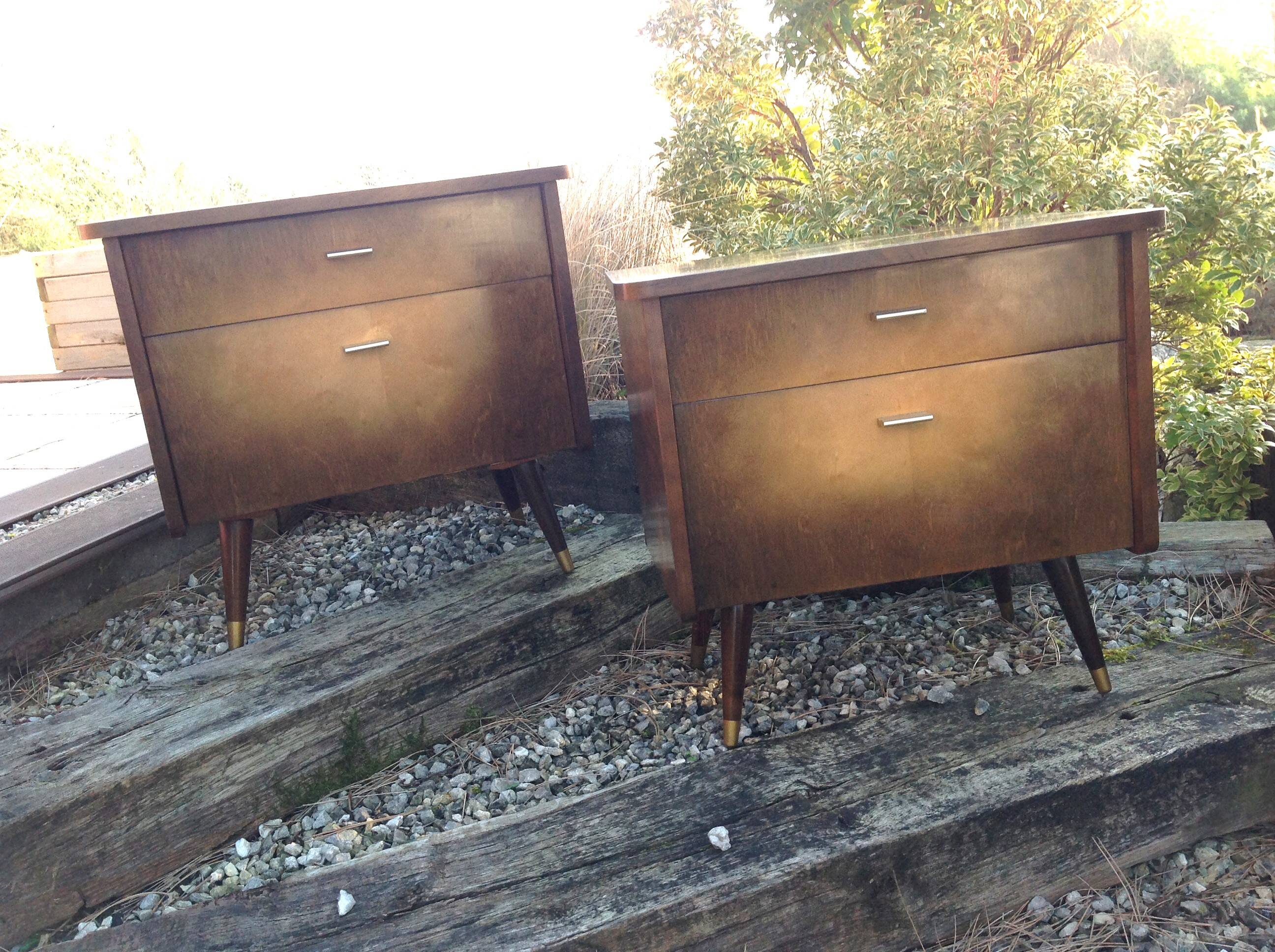 Pair of bedside tables with compass feet / vintage 50s-60s