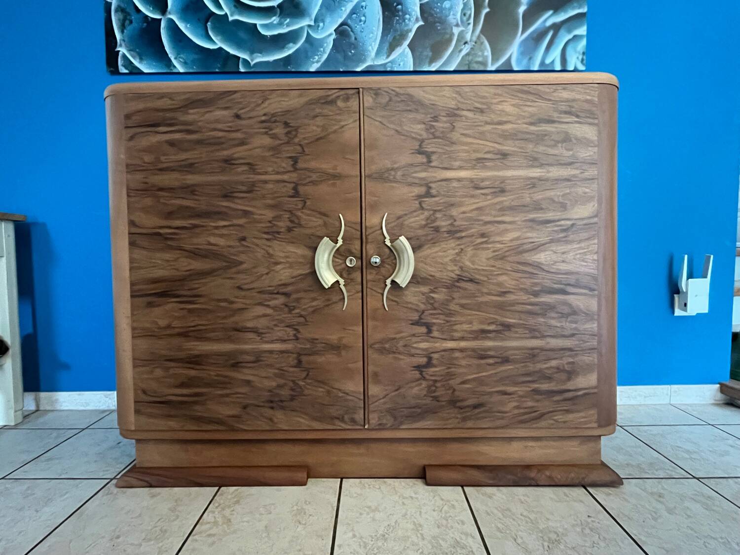 Art Deco 2-door sideboard
