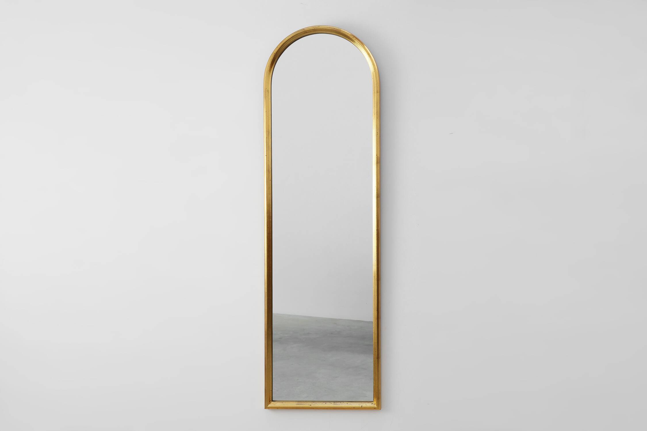 Miroir mural en arc doré par Deknudt, Belgique, 20e siècle