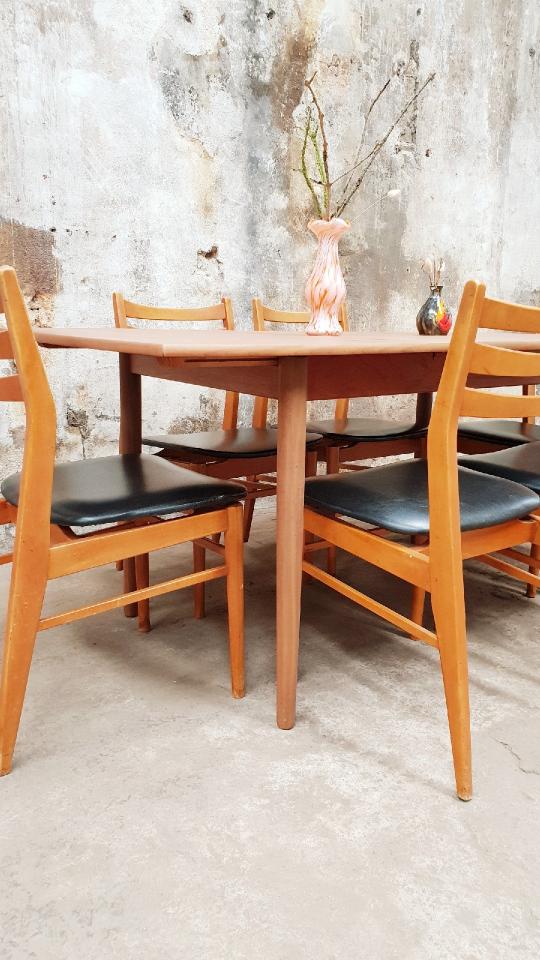 Scandinavian table extansible