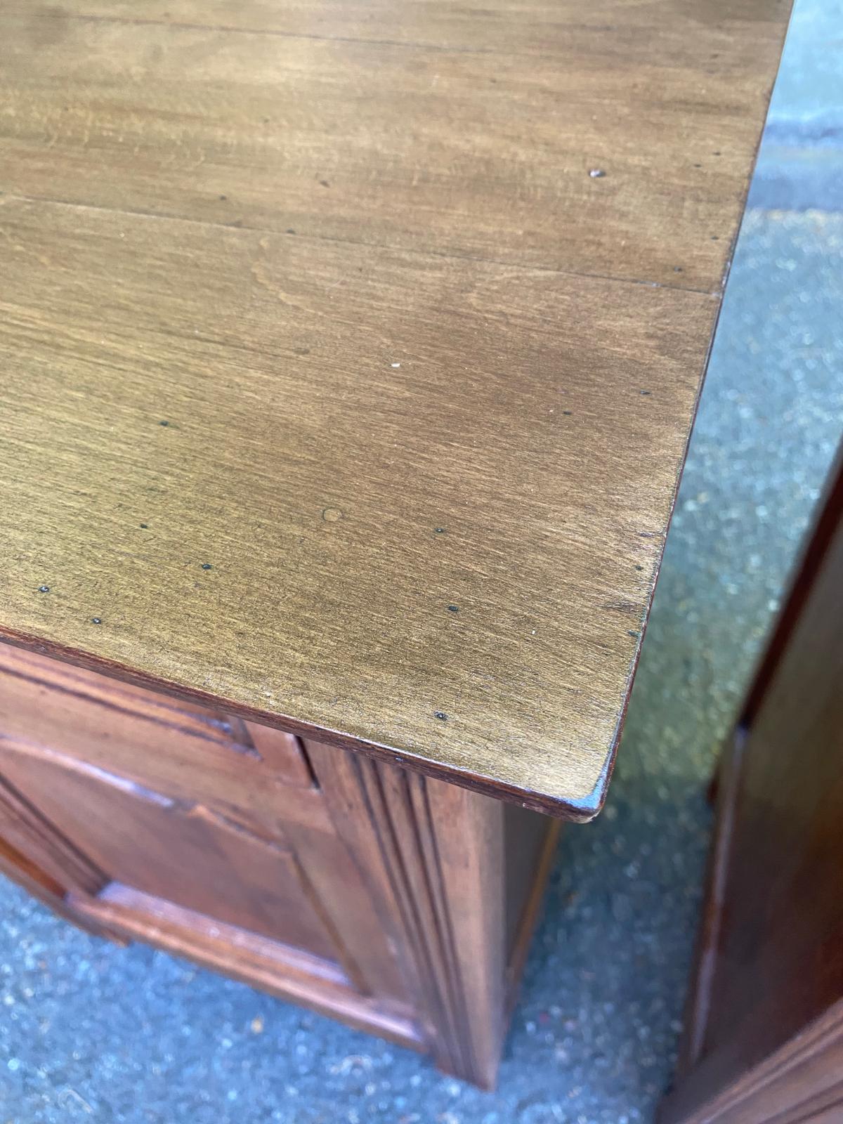 2 solid oak bedside tables signed Jean Laick Dol-de-Bretagne