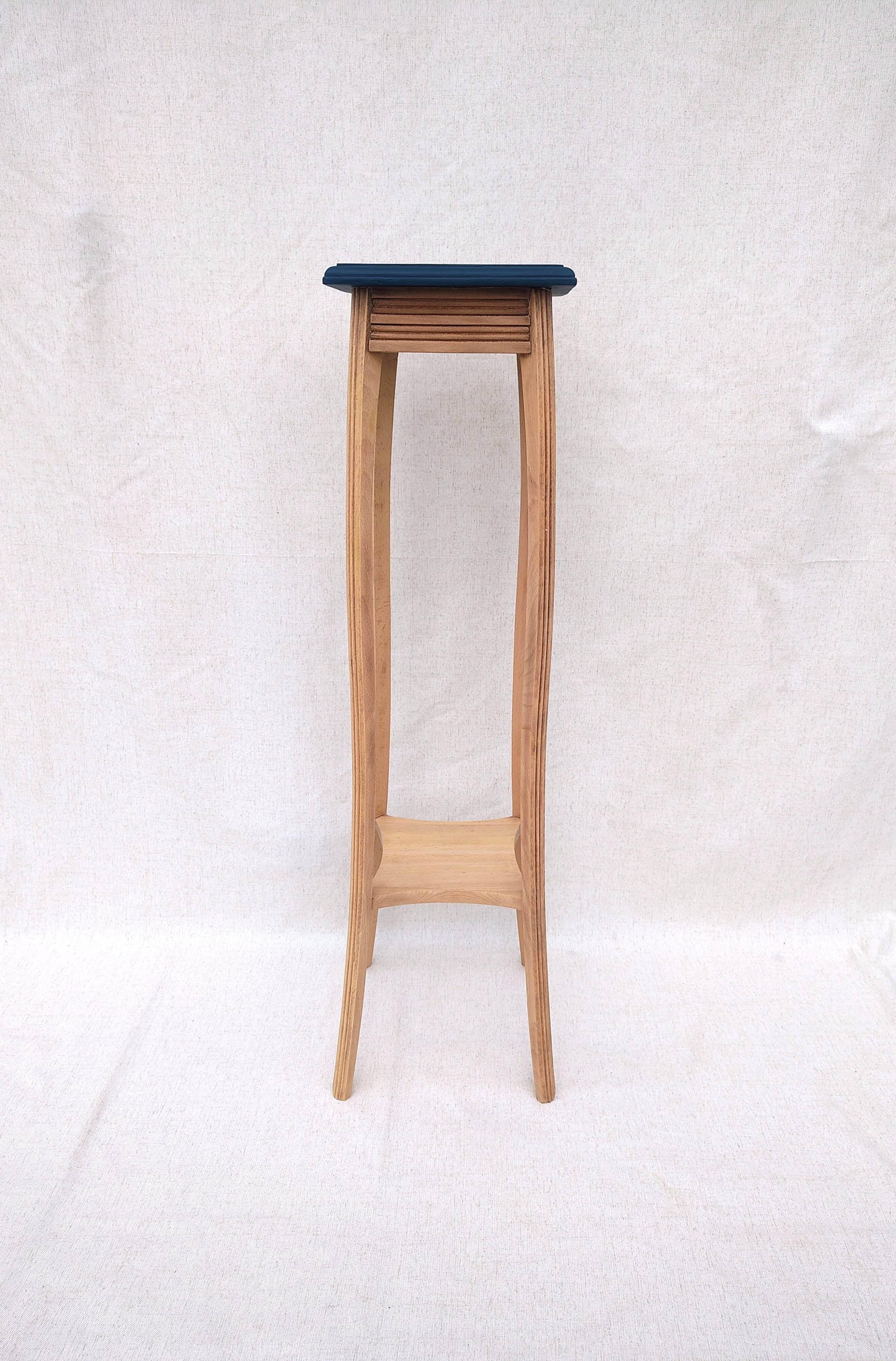 Plant stand