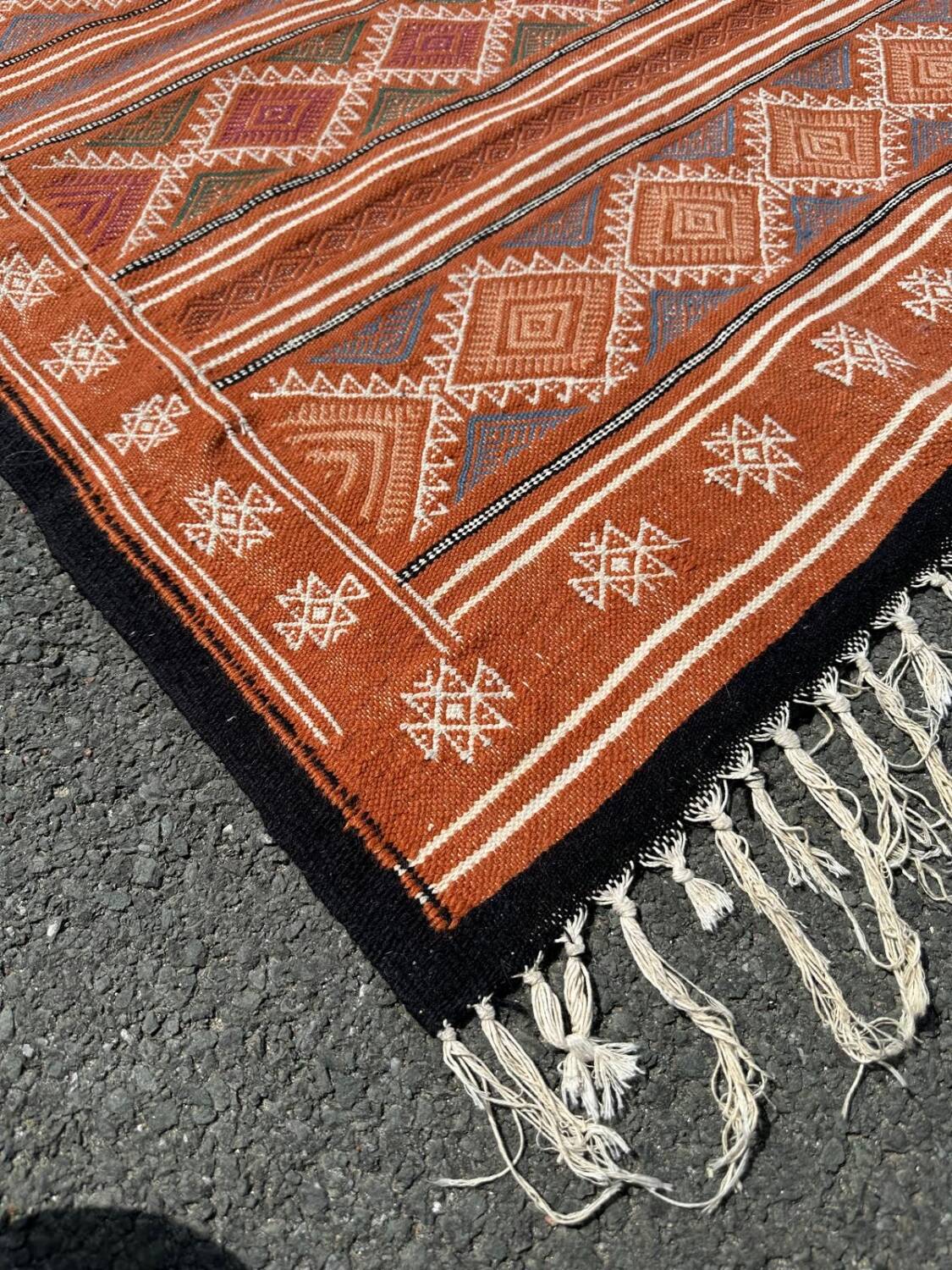 Handmade kilim rug