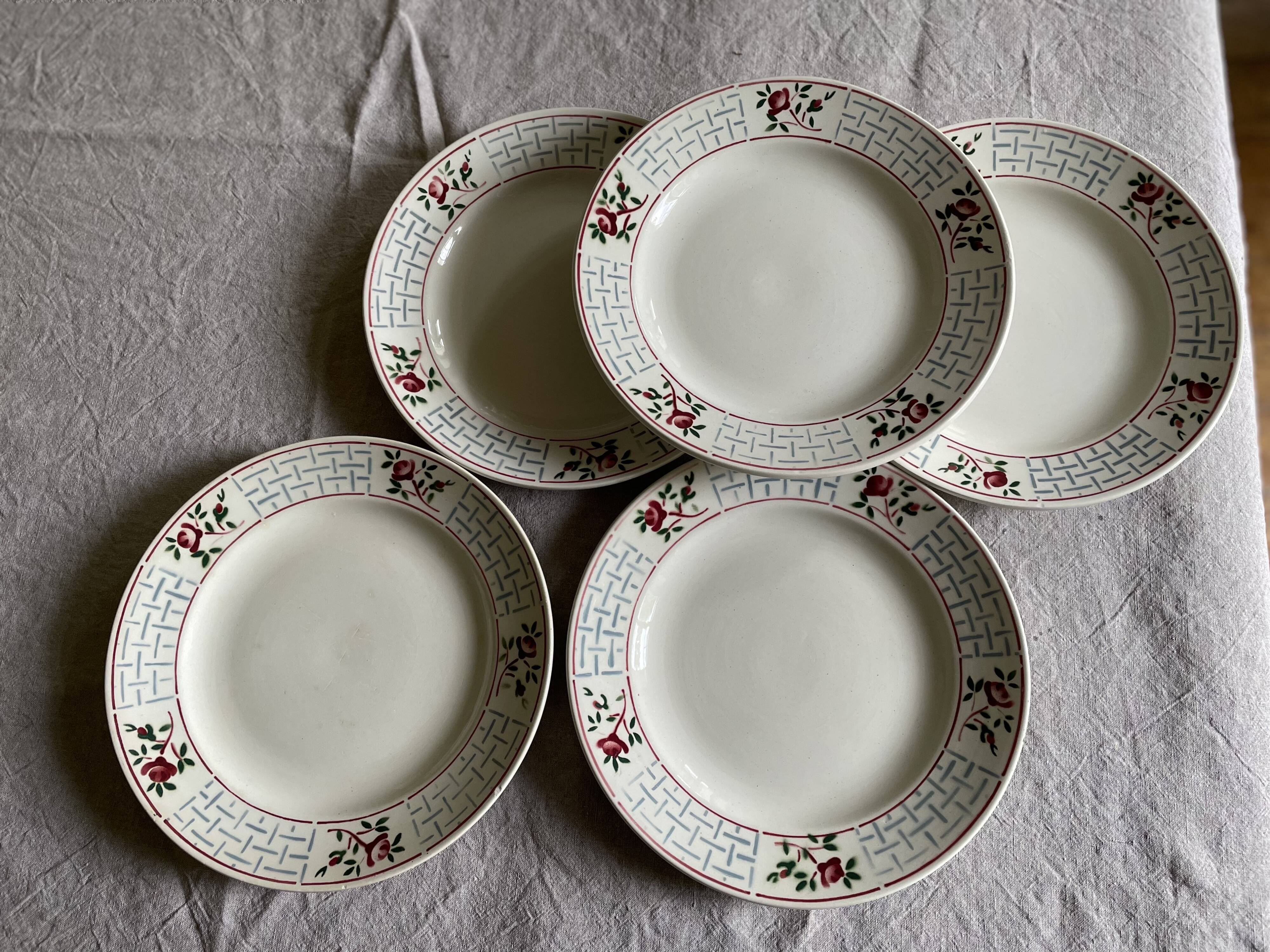 Flat plates Sarreguemines model Christiane