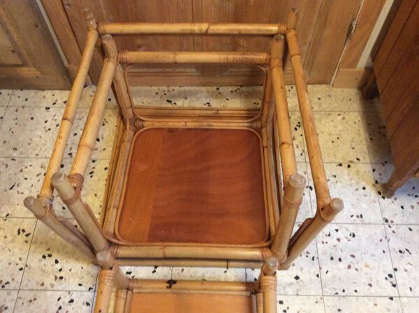 Table gigogne en rotin