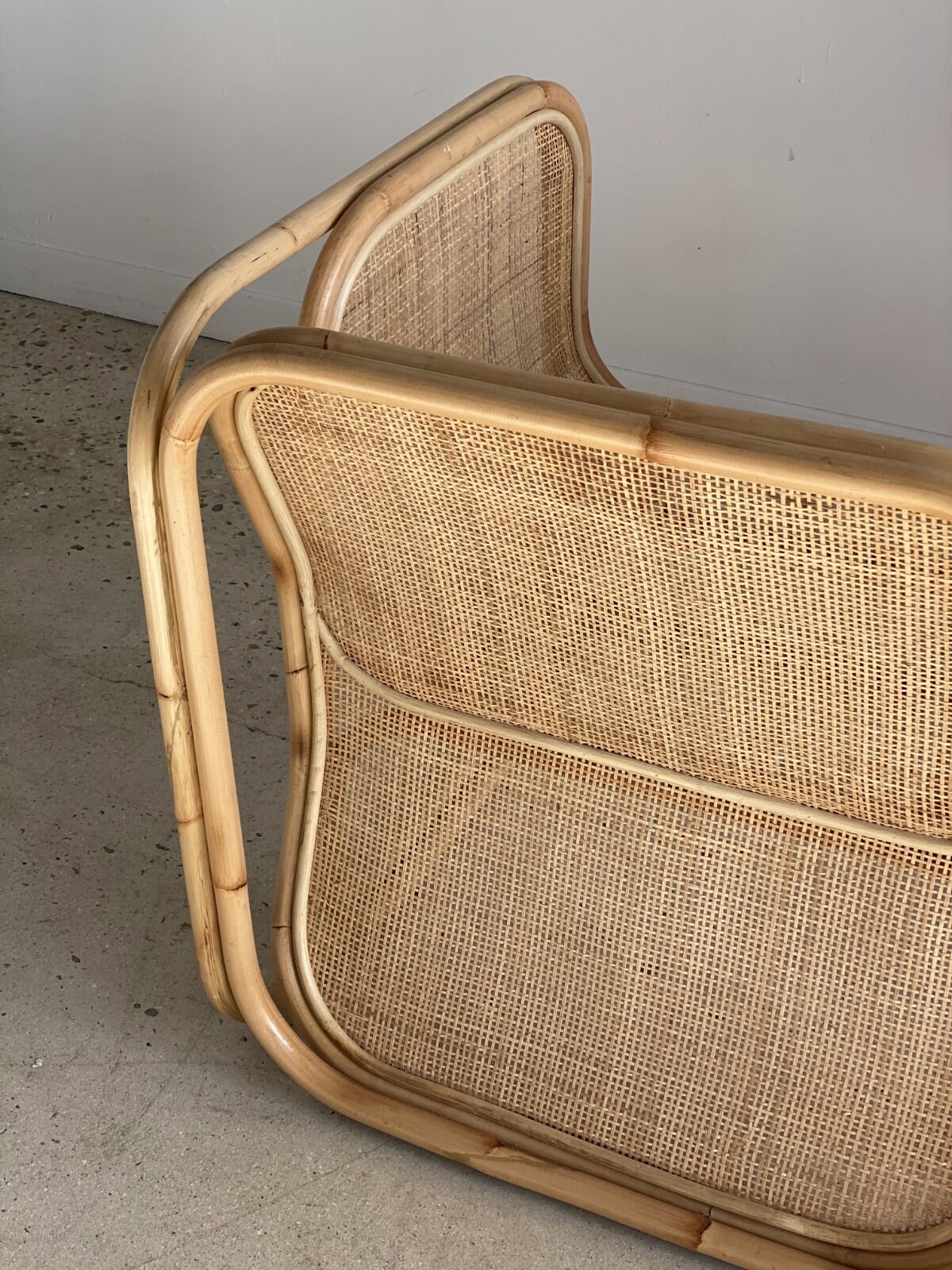U-shaped armrest rattan armchair, grid canning