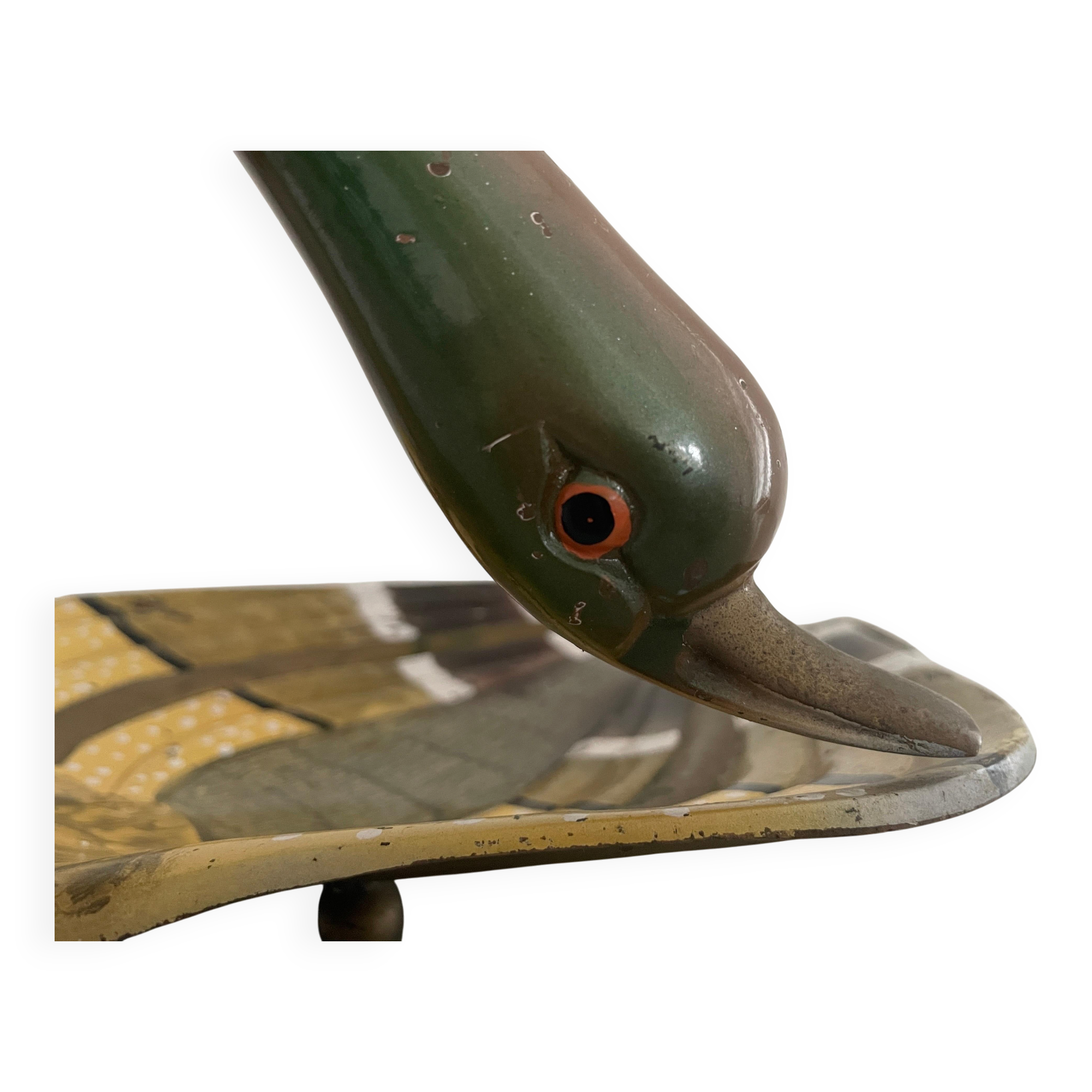 Adorable decorative centrepiece sculpture in the shape of a brass duck, 1970s, Germany.