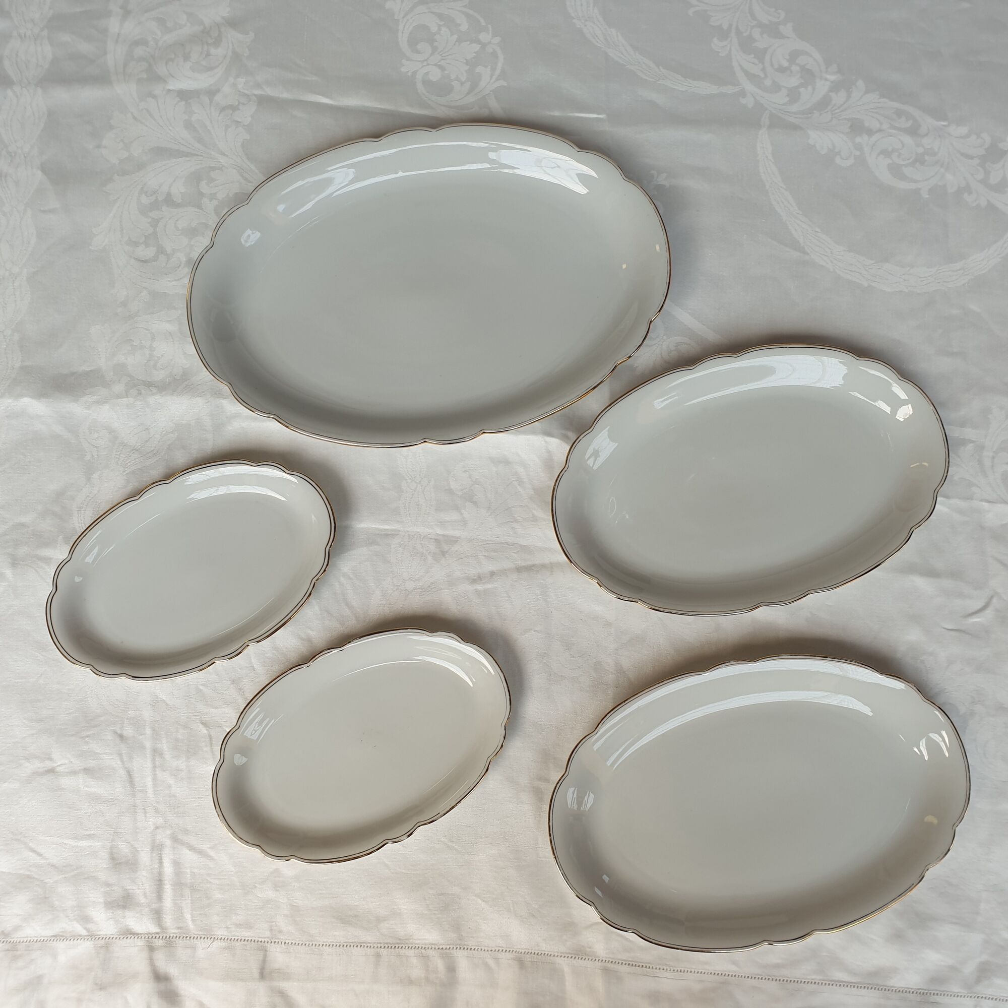 Porcelain serving dishes Seltmann Weiden Bavaria early 20th century