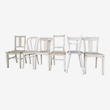 Set de 6 chaises blanches dépareillées