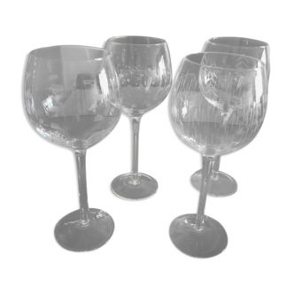 Set of 4 crystal wine glasses, engraved geometric patterns