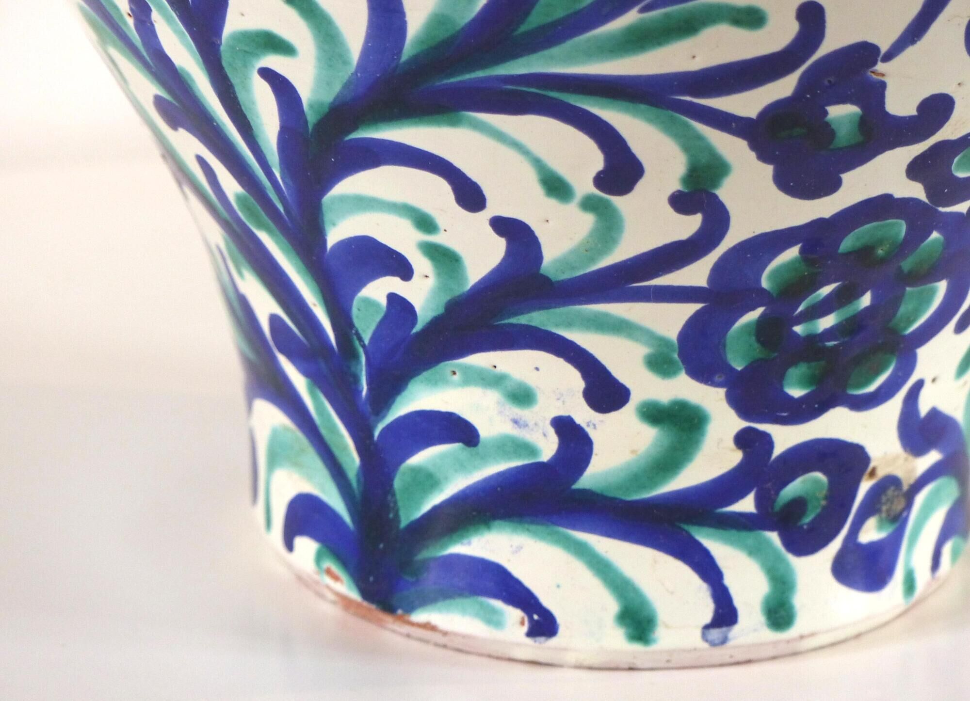 Spanish ceramic vase fajalauza vintage