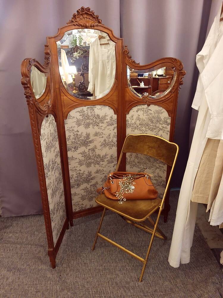 Louis XV screen, Toile de Jouy