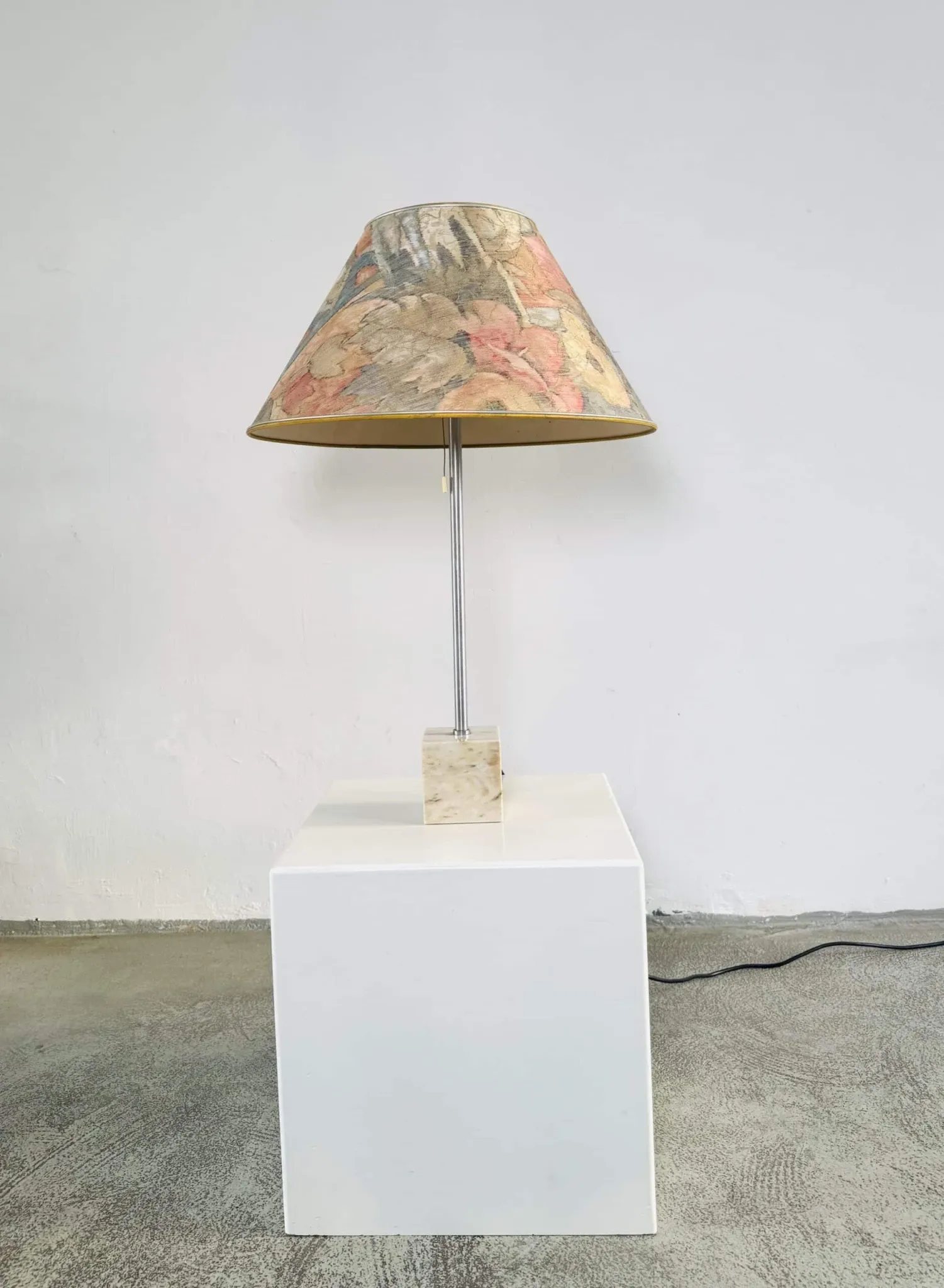 Lampe de table D-2153 par Raak Amsterdam, Pays-Bas, 1968